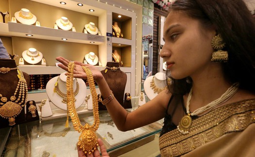 Giá vàng châu Á lập kỷ lục mới trong phiên sáng 26/12