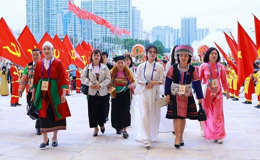 Đại hội Thi đua yêu nước toàn quốc lần thứ XI: Hai bông hoa đẹp trong vườn hoa thi đua yêu nước