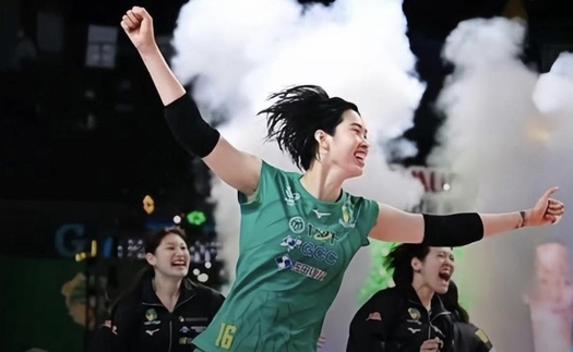 Tin nóng thể thao sáng 28/12: Thanh Thúy tái xuất sau SEA Games 2025, Ronaldo nổi giận dù lập cú đúp