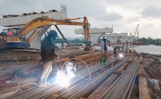 Thích ứng thiên tai "vượt quy luật" - Bài 2: Đà Nẵng cấp bách chống ngập úng, sạt lở đất