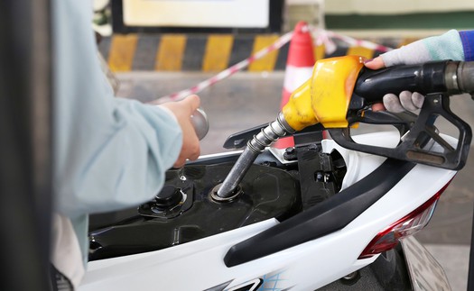 Giá xăng tăng, giá dầu tiếp tục giảm trong kỳ điều hành chiều 4/12