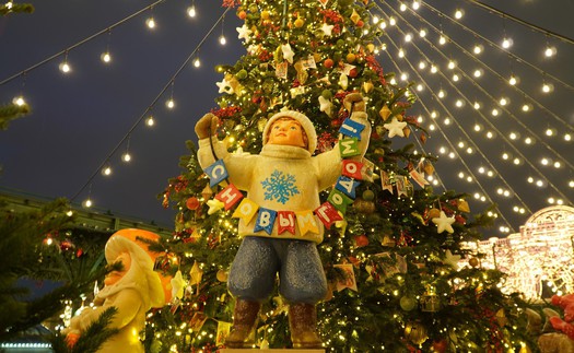 Moskva trang hoàng đón năm mới với sắc màu văn hóa truyền thống