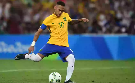 FIFA cấm kỹ thuật sút phạt đền mà Neymar nhiều lần sử dụng vì quá hiệu quả nhưng phi thể thao