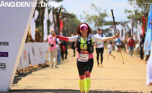 Nữ hoàng chạy bộ Việt Nam vô địch Măng Đen Ultra Trail ngay lần đầu tham dự
