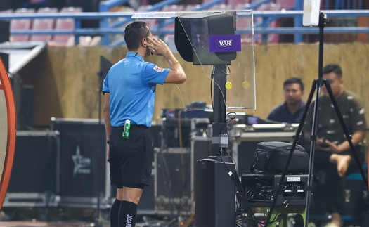 Có VAR, trọng tài V-League vẫn cần đặc biệt chú ý