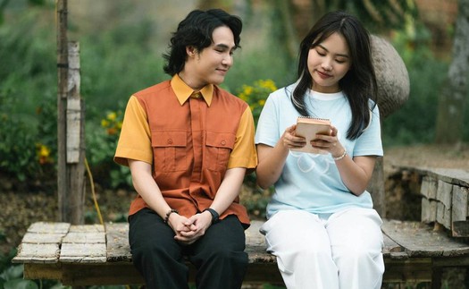 Phim "Nhà gia tiên": Nét hài duyên và bước tiến về nghề của Huỳnh Lập