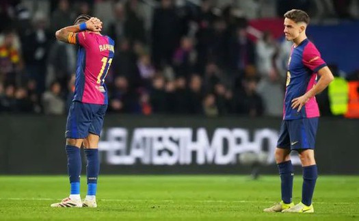 Barcelona chia rẽ vì phong cách bóng đá của Hansi Flick: Tận hiến hay tự vẫn?