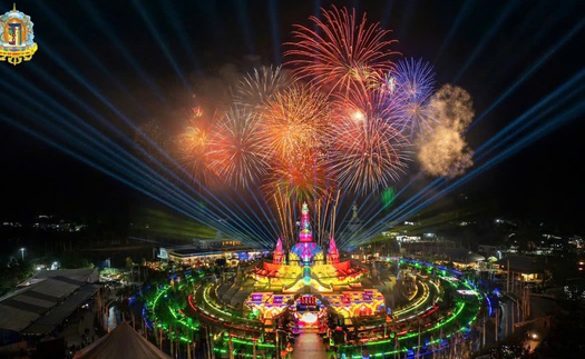 Đêm nghệ thuật ánh sáng 3D mapping ấn tượng tại Tây Thiên