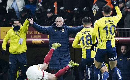 Đội bóng của Mourinho kiện đối thủ sau khi 'Người đặc biệt' lĩnh án phạt cực nặng