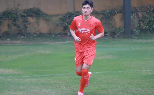 Đình Bắc chấn thương không nặng, HLV Kim Sang Sik vơi nỗi lo