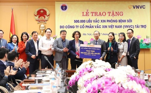 Bộ Y tế tiếp nhận tài trợ 500.000 liều vaccine phòng bệnh sởi