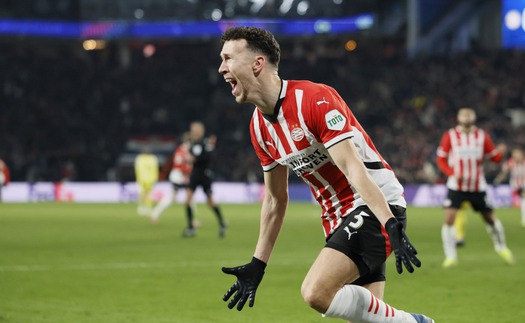 Vì sao PSV có thể khuất phục Arsenal?