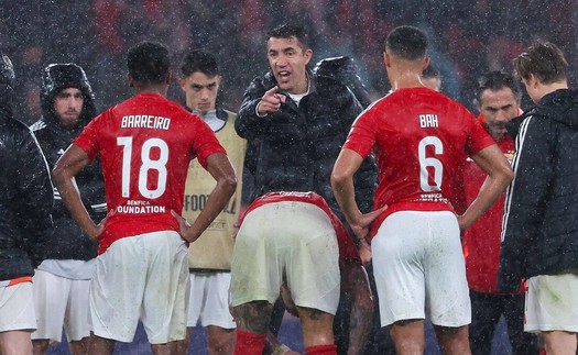 Benfica sẽ 'cắt cánh' Barcelona