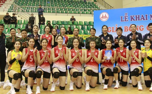 Đội bóng chuyền nữ giàu truyền thống nhất Việt Nam hồi sinh thần kỳ nhờ ‘phép màu’ của HLV huyền thoại