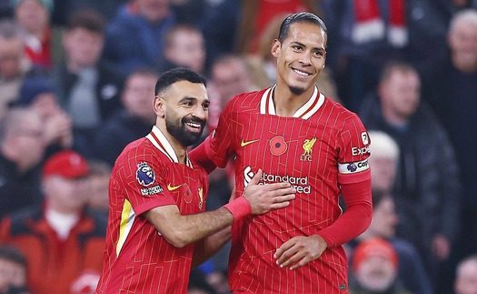 Liverpool giữ được Salah và Van Dijk là thành công