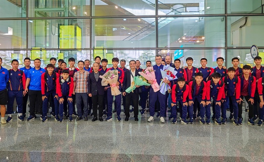 U17 Việt Nam nhận được sự quan tâm đặc biệt khi về nước