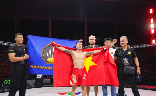 'Võ sĩ đầu bếp' của Việt Nam chuyển bại thành thắng, khiến đối thủ châu Âu xin thua
