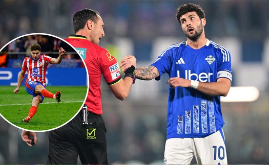 Cú đá hai chạm của Alvarez xuất hiện ở Serie A, gây tranh cãi nảy lửa
