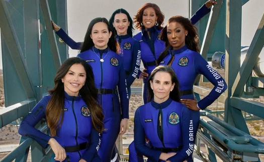 Chi phí chuyến bay Blue Origin của Katy Perry: Một vé vào vũ trụ giá bao nhiêu?