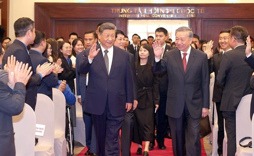 Lãnh đạo Đảng, Nhà nước Việt Nam - Trung Quốc dự Liên hoan giao lưu hữu nghị nhân dân hai nước
