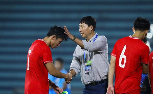 Hậu vệ 150 tỷ ghi bàn ở Serie A sẽ trở thành học trò của HLV Kim Sang Sik ngay tháng sau?