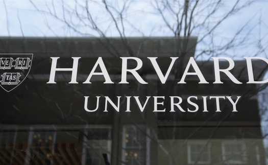 Sở Thuế vụ Liên bang Mỹ lên kế hoạch tước quy chế miễn thuế của Đại học Harvard