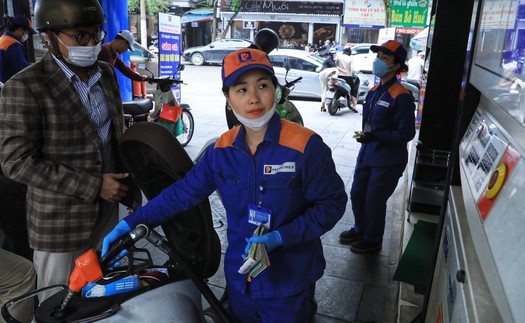 Giá xăng dầu tiếp tục giảm 2 phiên liên tiếp