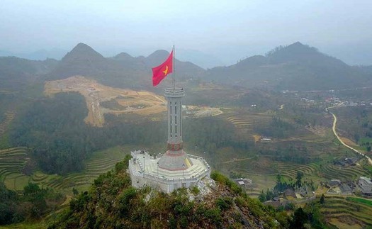 Cột cờ Quốc gia Lũng Cú - Nơi non sông gửi trọn hồn thiêng dân tộc