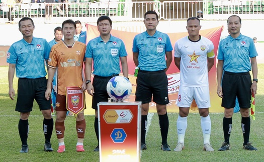 Trưởng ban Trọng tài VFF: 'Xử lý sự việc ở sân Pleiku thuộc thẩm quyền BTC, Ban Kỷ luật'