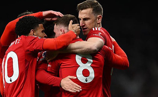 Nottingham Forest đánh bại Tottenham để vào top 3 Ngoại hạng Anh