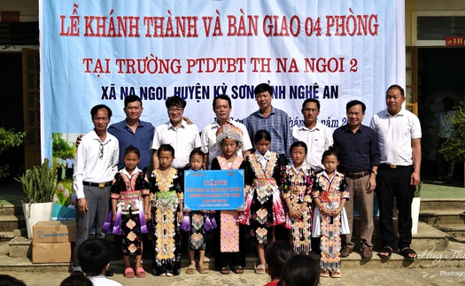 Khánh thành 4 phòng học mới cho học sinh vùng cao Na Ngoi từ Chương trình "Vì mái trường cho em"