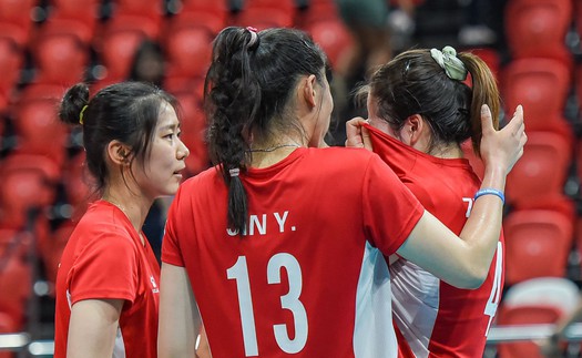 VĐV bóng chuyền Trung Quốc bật khóc khi thua Trần Thị Thanh Thúy và CLB Việt Nam, vuột vé dự giải thế giới