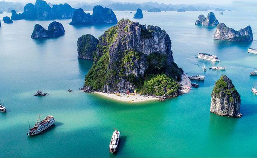 Thông tin mới về thu phí hành trình tham quan trên vịnh Hạ Long