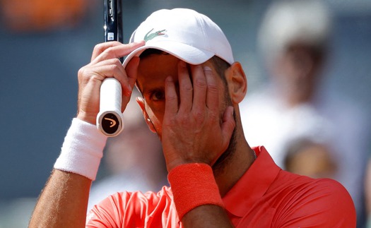 Djokovic đối mặt 'hiện thực mới' sau khi bị loại sớm ở Madrid Open