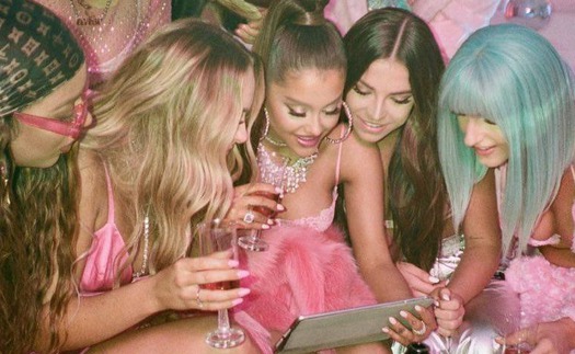 Ca khúc "7 Rings" của Ariana Grande: Đùa vui trên những nốt nhạc, xua tan mọi nỗi sầu lo