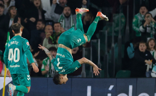 Barcelona vs Betis: Điệu samba của Antony
