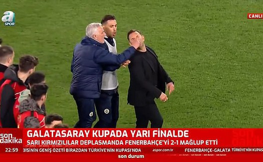 CLB của Mourinho tố HLV đối thủ 'diễn kịch' sau vụ va chạm với 'người đặc biệt'