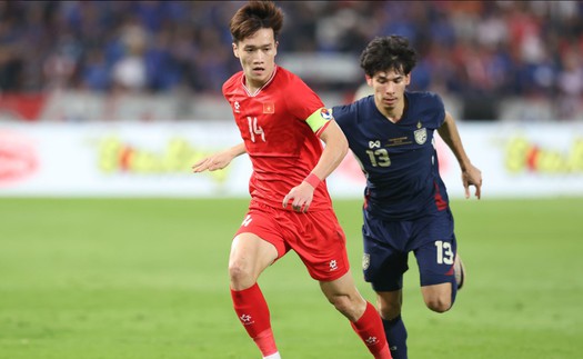 MU mang đội hình mạnh nhất sang Đông Nam Á, 4 tuyển thủ Việt Nam sẵn sàng đối mặt Bruno Fernandes