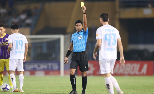 V-League 'cẩn thận củi lửa'