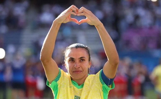 Đội tuyển Brazil bất ngờ gọi lại cựu binh 39 tuổi trước thềm Copa America