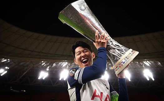 Son Heung Min chính thức đi vào lịch sử bóng đá Hàn Quốc sau khi vô địch Europa League