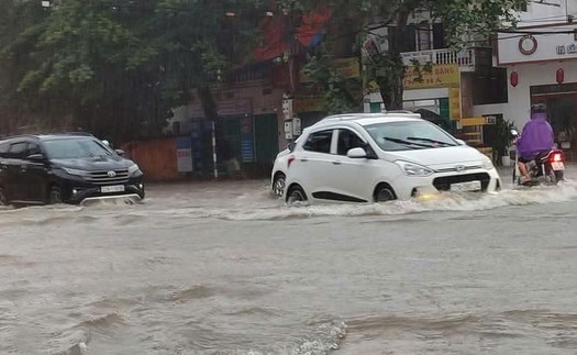 Bắc Bộ và Bắc Trung Bộ mưa lớn, cảnh báo nguy cơ lũ quét, sạt lở ở 15 tỉnh