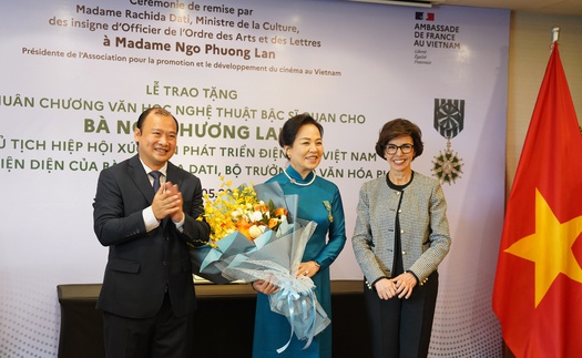 TS Ngô Phương Lan nhận Huân chương Sĩ quan Văn học và Nghệ thuật của Pháp
