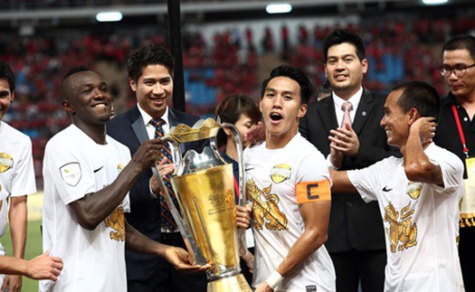 Đội bóng Đông Nam Á đánh bại MU để giành Cúp, 'truyền nhân của Sir Alex' nhận thất bại đầu tiên khi kế nhiệm