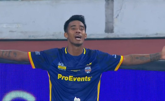 Thắng MU 1-0, đội ASEAN All-Stars của HLV Kim Sang Sik giành Cúp ở Malaysia