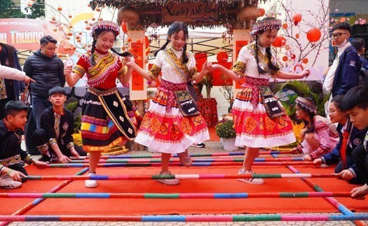 Khẩn trương triển khai Kết luận của Bộ Chính trị về phát triển văn hóa, con người Việt Nam