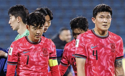 Hậu vệ xuất sắc nhất châu Á vừa làm nên lịch sử, vượt qua cả Son Heung Min và Park Ji Sung
