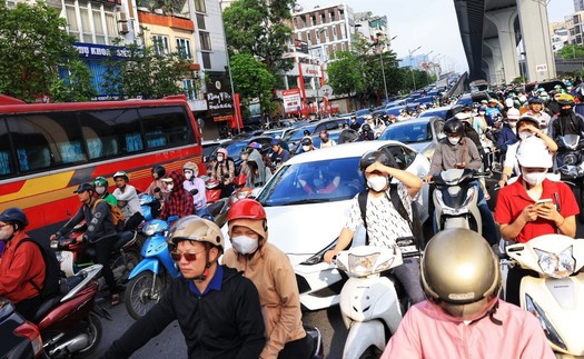 Giao thông Hà Nội ngày đầu tuần sau kỳ nghỉ lễ