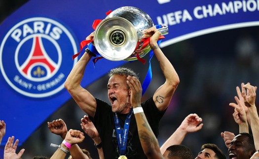 Luis Enrique xứng danh HLV huyền thoại