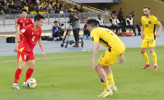 Đội tuyển Việt Nam trước 'biển người' ở Bukit Jalil...